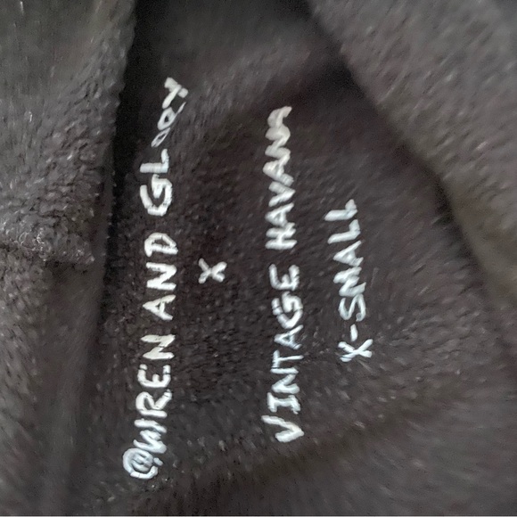 Black sweatshirt size xs - Picture 3 of 3